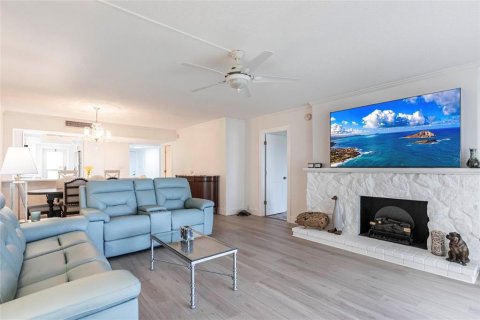Condo in Venice, Florida, 2 bedrooms  № 1795429 - photo 16