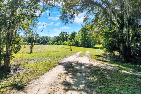 House in New Smyrna Beach, Florida 2 bedrooms, 113.9 sq.m. № 1808288 - photo 2
