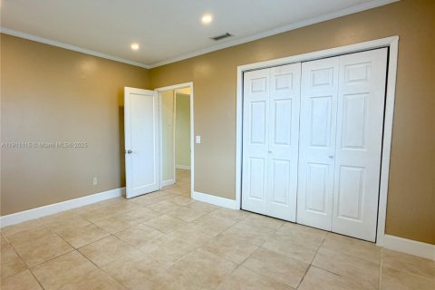 Casa en venta en Miami, Florida, 2 dormitorios, 107.4 m2 № 1967368 - foto 29