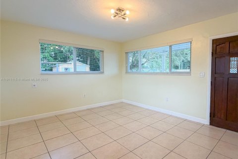 Casa en venta en Miami, Florida, 2 dormitorios, 107.4 m2 № 1967368 - foto 18
