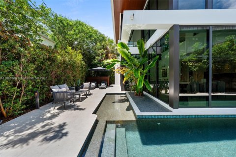 Villa ou maison à louer à Fort Lauderdale, Floride: 5 chambres, 398.27 m2 № 1983360 - photo 10