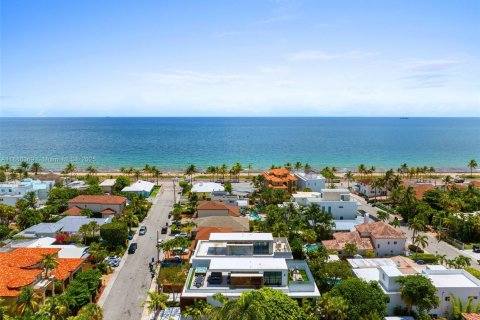 Villa ou maison à louer à Fort Lauderdale, Floride: 5 chambres, 398.27 m2 № 1983360 - photo 8