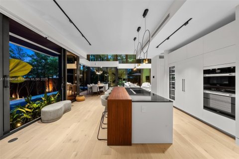 Villa ou maison à louer à Fort Lauderdale, Floride: 5 chambres, 398.27 m2 № 1983360 - photo 14