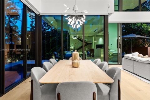 Villa ou maison à louer à Fort Lauderdale, Floride: 5 chambres, 398.27 m2 № 1983360 - photo 25