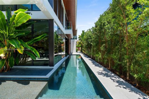 Villa ou maison à louer à Fort Lauderdale, Floride: 5 chambres, 398.27 m2 № 1983360 - photo 11