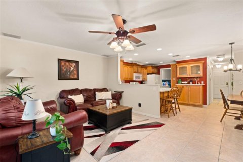House in Sebring, Florida 2 bedrooms, 137.68 sq.m. № 1901737 - photo 6