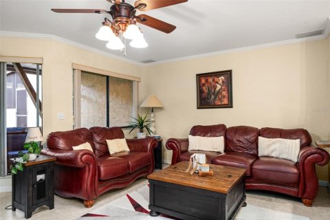 House in Sebring, Florida 2 bedrooms, 137.68 sq.m. № 1901737 - photo 3