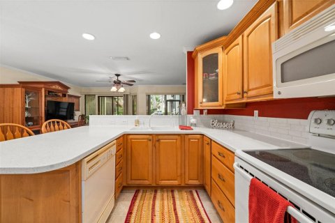 House in Sebring, Florida 2 bedrooms, 137.68 sq.m. № 1901737 - photo 8