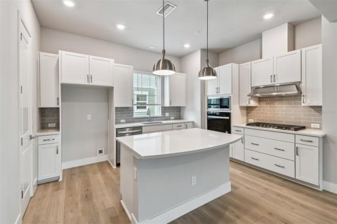 Adosado en venta en Saint Petersburg, Florida, 3 dormitorios, 181.35 m2 № 1824116 - foto 22