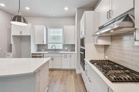 Adosado en venta en Saint Petersburg, Florida, 3 dormitorios, 181.35 m2 № 1824116 - foto 26