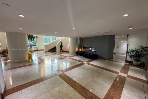 Condo in Bay Harbor Islands, Florida, 1 bedroom № 1985193 - photo 8