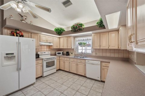 Villa ou maison à vendre à Tarpon Springs, Floride: 4 chambres, 191.94 m2 № 1537895 - photo 10