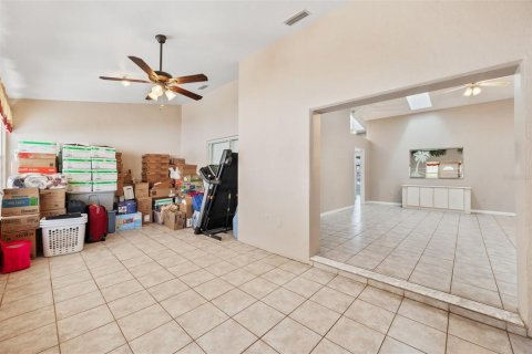 Villa ou maison à vendre à Tarpon Springs, Floride: 4 chambres, 191.94 m2 № 1537895 - photo 15
