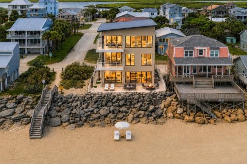 Casa en New Smyrna Beach, Florida 5 dormitorios, 397.99 m2 № 2096807