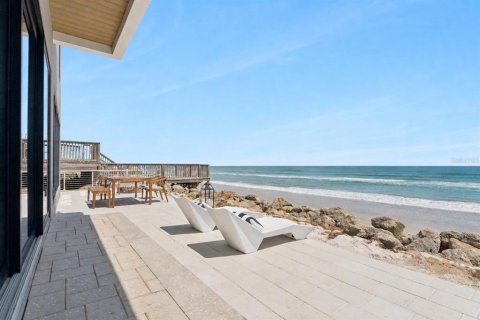 House in New Smyrna Beach, Florida 5 bedrooms, 397.99 sq.m. № 2096807 - photo 17