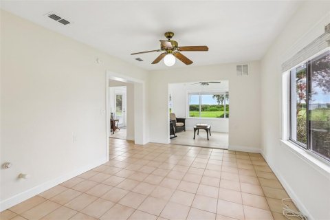 Villa ou maison à vendre à Palm Harbor, Floride: 2 chambres, 150.97 m2 № 2114873 - photo 24