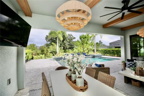 House in Lutz, Florida 4 bedrooms, 422.52 sq.m. № 2434713 - photo 5