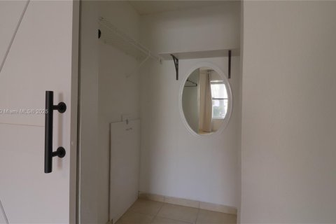 Condominio en venta en Davie, Florida, 1 dormitorio, 74.79 m2 № 1956798 - foto 16