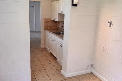 House in Port Charlotte, Florida 3 bedrooms, 102.19 sq.m. № 1894467 - photo 15
