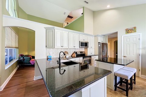 Villa ou maison à vendre à Orlando, Floride: 4 chambres, 220.09 m2 № 2416531 - photo 19