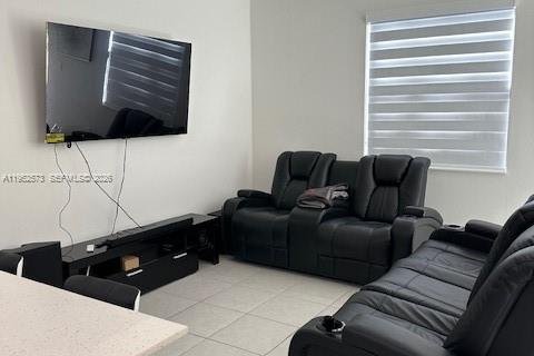 Touwnhouse à vendre à Homestead, Floride: 4 chambres, 169.08 m2 № 2007479 - photo 6