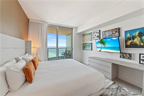 Condo in Hollywood, Florida, 2 bedrooms  № 1709131 - photo 12