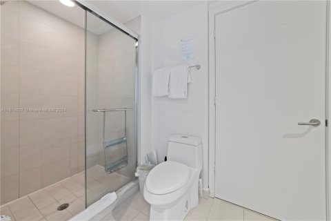 Condo in Hollywood, Florida, 2 bedrooms  № 1709131 - photo 19