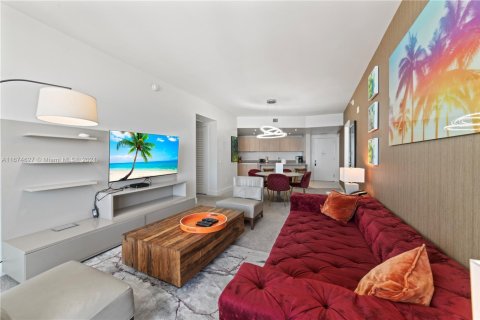 Condo in Hollywood, Florida, 2 bedrooms  № 1709131 - photo 3