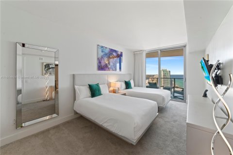 Condo in Hollywood, Florida, 2 bedrooms  № 1709131 - photo 16