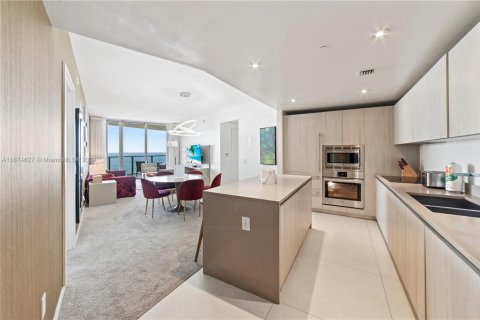Condo in Hollywood, Florida, 2 bedrooms  № 1709131 - photo 8