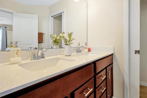 House in Orlando, Florida 3 bedrooms, 159.05 sq.m. № 1740931 - photo 22