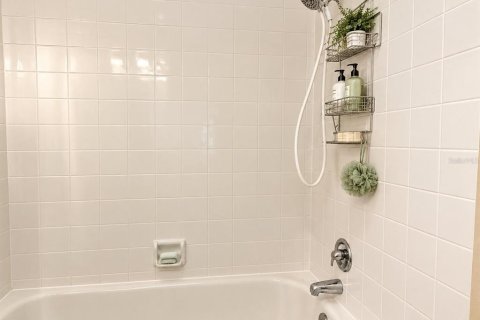 Villa ou maison à vendre à Spring Hill, Floride: 2 chambres, 107.4 m2 № 2393948 - photo 8