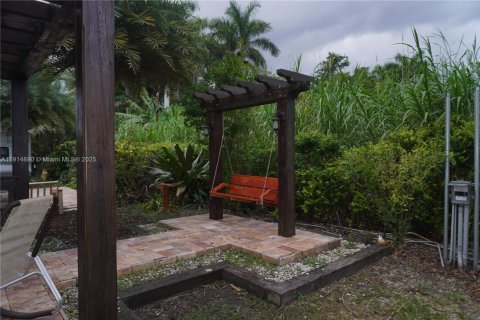 Купить коммерческую недвижимость в Майами, Флорида № 1971685 - фото 20