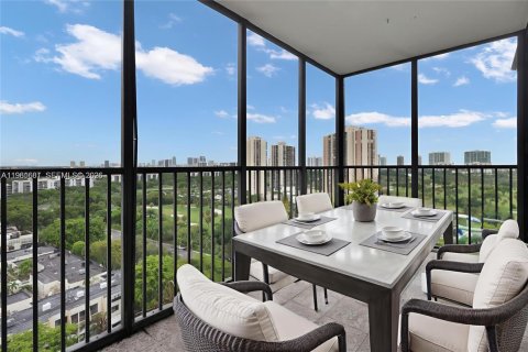 Copropriété à louer à Aventura, Floride: 2 chambres, 101.82 m2 № 2045533 - photo 17