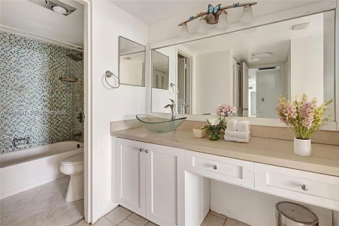 Copropriété à louer à Aventura, Floride: 2 chambres, 101.82 m2 № 2045533 - photo 14