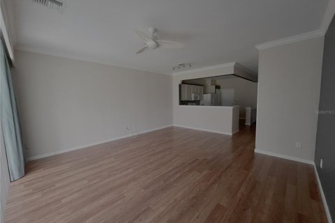Touwnhouse à louer à Ocala, Floride: 3 chambres, 147.16 m2 № 2384099 - photo 5