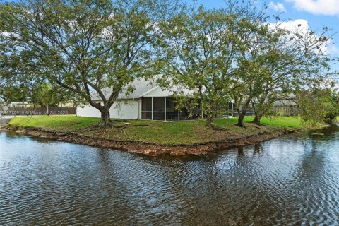 Villa ou maison à vendre à Sunrise, Floride: 3 chambres, 146.79 m2 № 1727094 - photo 5