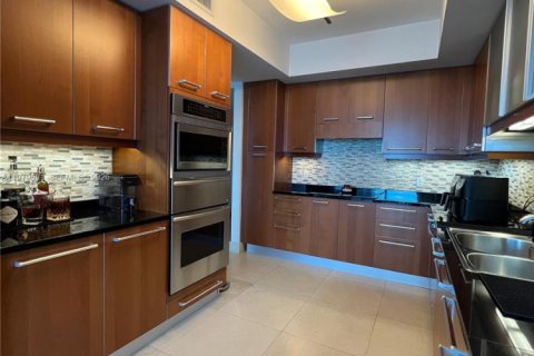 Copropriété à vendre à Hollywood, Floride: 2 chambres, 214.42 m2 № 2047813 - photo 15