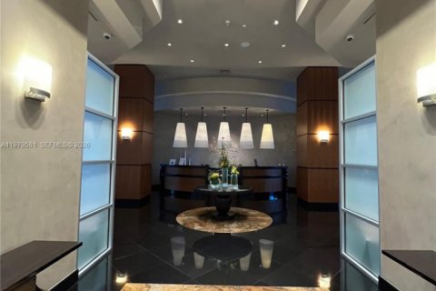 Copropriété à vendre à Hollywood, Floride: 2 chambres, 214.42 m2 № 2047813 - photo 4