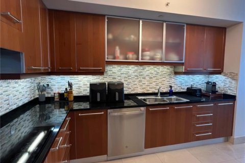 Copropriété à vendre à Hollywood, Floride: 2 chambres, 214.42 m2 № 2047813 - photo 11