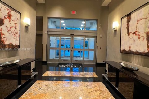 Copropriété à vendre à Hollywood, Floride: 2 chambres, 214.42 m2 № 2047813 - photo 3