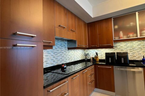 Copropriété à vendre à Hollywood, Floride: 2 chambres, 214.42 m2 № 2047813 - photo 13