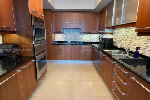 Copropriété à vendre à Hollywood, Floride: 2 chambres, 214.42 m2 № 2047813 - photo 10