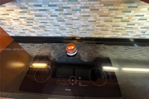 Copropriété à vendre à Hollywood, Floride: 2 chambres, 214.42 m2 № 2047813 - photo 19