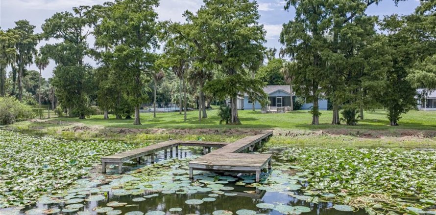 Villa ou maison à Lake Wales, Floride 6 chambres, 270.25 m2 № 2275717