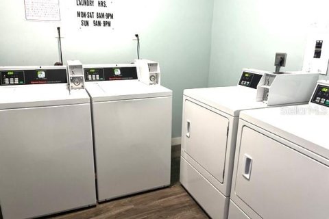 Condo in Sarasota, Florida, 3 bedrooms № 2104631 - photo 30