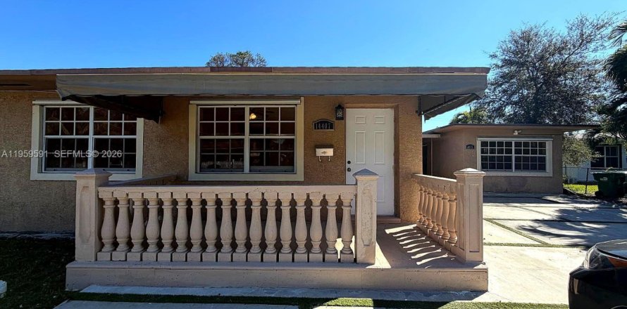 Villa ou maison à Miami, Floride 3 chambres, 139.35 m2 № 2029608