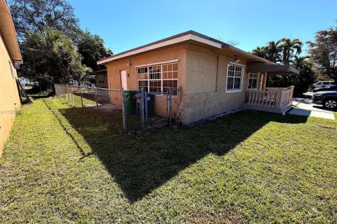 Villa ou maison à louer à Miami, Floride: 3 chambres, 139.35 m2 № 2029608 - photo 22
