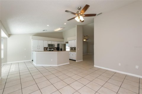 House in Riverview, Florida 3 bedrooms, 154.96 sq.m. № 2389133 - photo 4