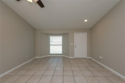 House in Riverview, Florida 3 bedrooms, 154.96 sq.m. № 2389133 - photo 2